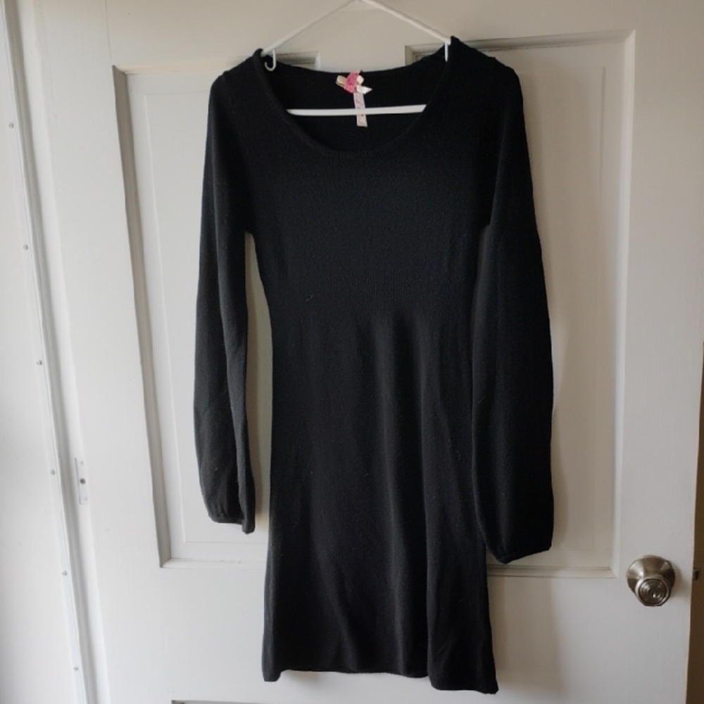 Derek Heart Classic Black Long Sleeve Dress